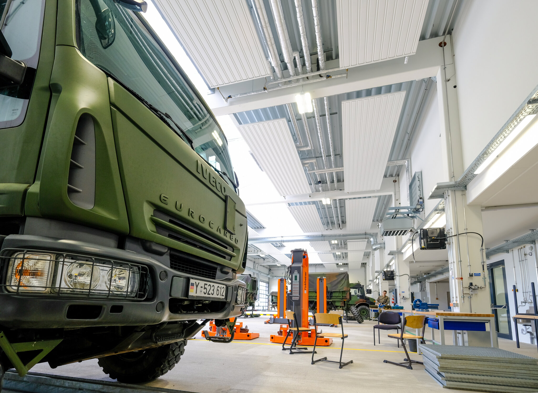 Arbeiten in der neuen Halle