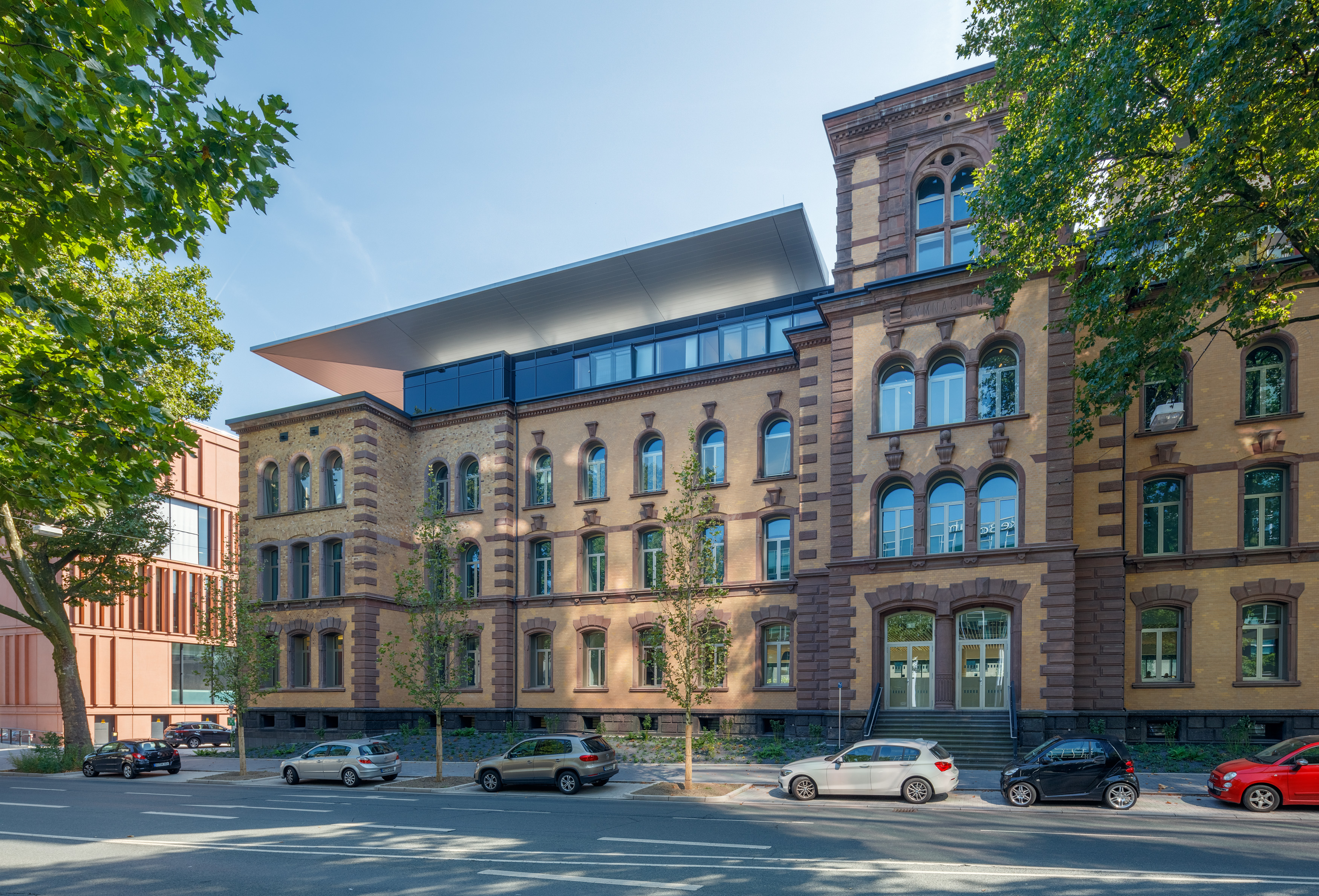 Ansicht der historische Fassade des Justizzentrums Bochum