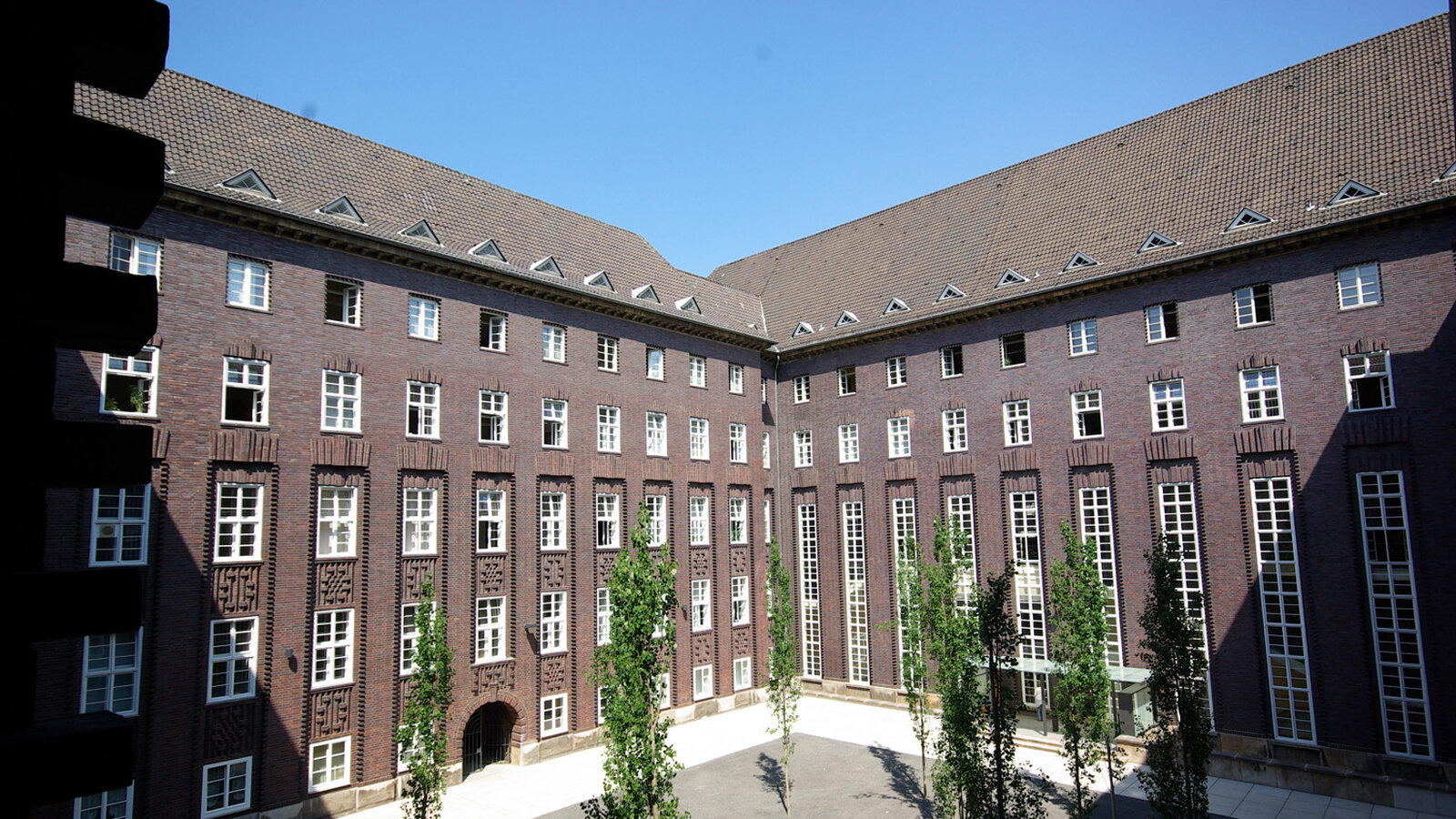 Auch der erste Erweiterungsbau am Adalbertsteinweg verfügt über einen Innenhof.