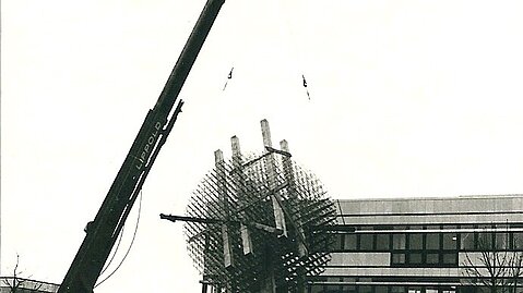 Aufbau Sphere Trames an der FH Bielefeld im Jahr 1974