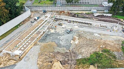 Die Baustelle für das neue Hafthaus 